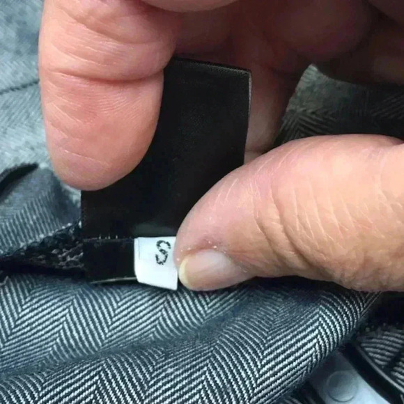 Junior dress size small - Picture 4 of 4